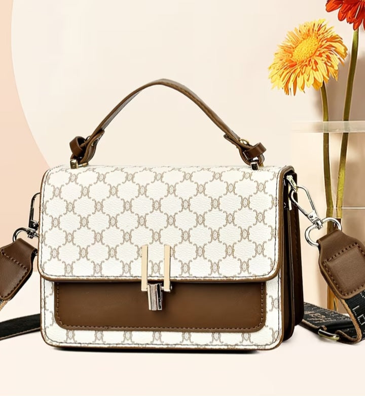 Vintage square crossbody hand bag